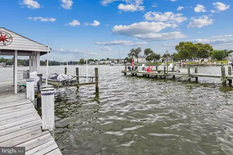 124 Bar Harbor Rd, Pasadena, MD 21122 photo 5