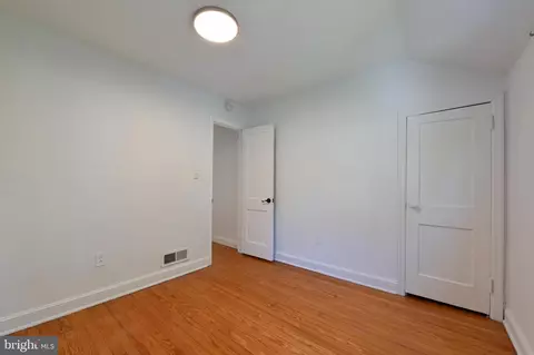 219 Spruce Ave, Edgewater, MD 21037 photo 9
