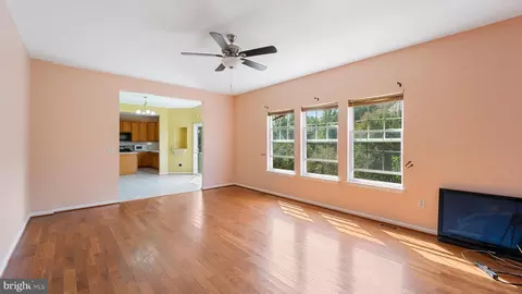 7502 Terrain Ct, Hanover, MD 21076 photo 10