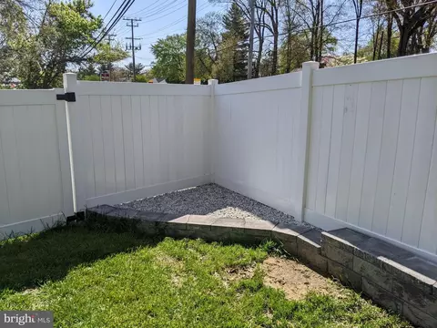 1 Carnene Rd, Pasadena, MD 21122 photo 7