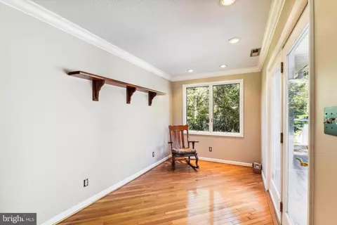 8174 Bodkin Ave, Pasadena, MD 21122 photo 8