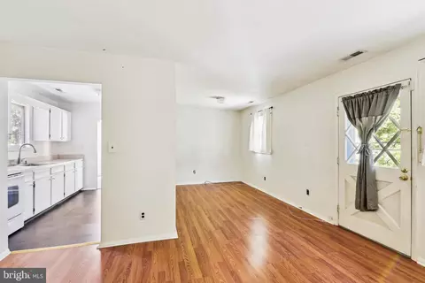 8174 Bodkin Ave, Pasadena, MD 21122 photo 25