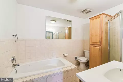 8174 Bodkin Ave, Pasadena, MD 21122 photo 18