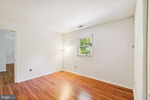 8174 Bodkin Ave, Pasadena, MD 21122 photo 24
