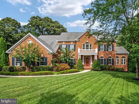 8428 Turnhouse Ct, Pasadena, MD 21122