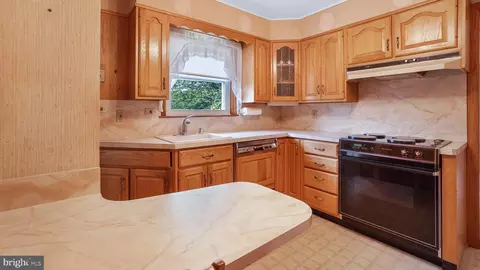 905 Hillcrest Rd, Hanover, MD 21076 photo 13