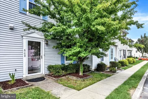 608 Realm Ct W #17-109, Odenton, MD 21113