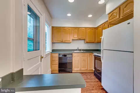11 Luke Dr, Pasadena, MD 21122 photo 11