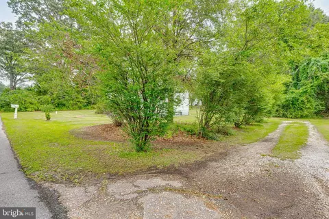 9 Luke Drive, Pasadena, MD 21122 photo 8