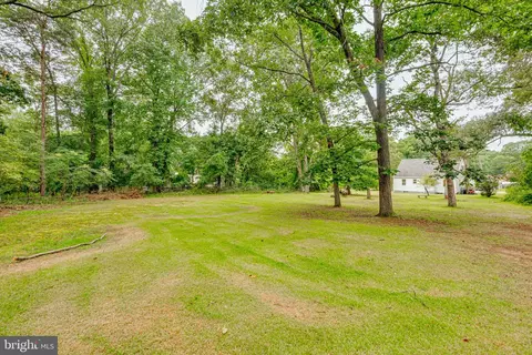 9 Luke Drive, Pasadena, MD 21122 photo 6