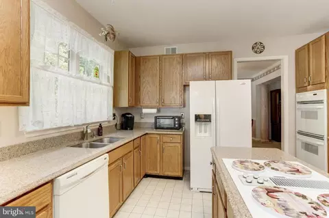 7719 Evanston Ct, Severn, MD 21144 photo 18