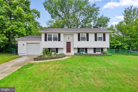 8261 Minton Ct, Millersville, MD 21108