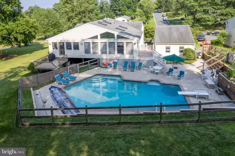 1321 Ashburton Dr, Millersville, MD 21108