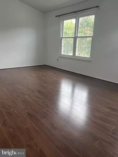 7902 Leeds Dr, Pasadena, MD 21122 photo 14