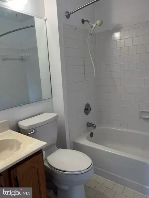 7902 Leeds Dr, Pasadena, MD 21122 photo 16
