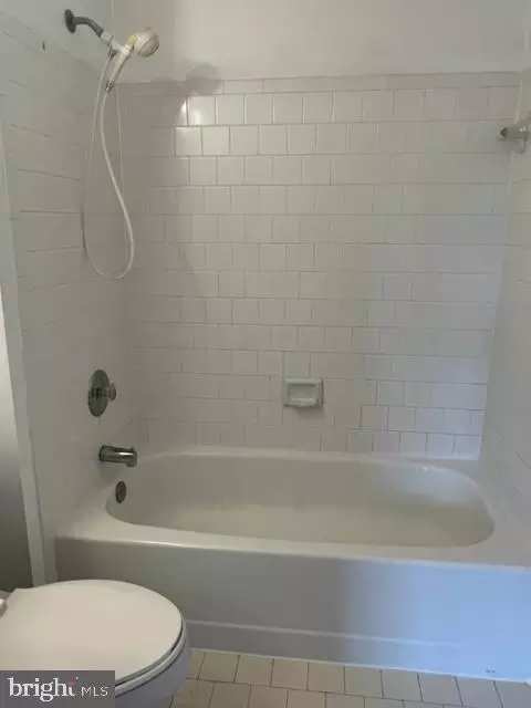 7902 Leeds Dr, Pasadena, MD 21122 photo 17