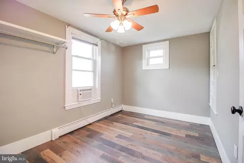 114 4th Ave, Brooklyn, MD 21225 photo 24