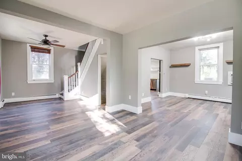 114 4th Ave, Brooklyn, MD 21225 photo 13