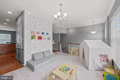 7907 Silver Oak Rd, Hanover, MD 21076 photo 8