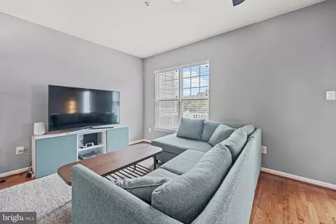 7907 Silver Oak Rd, Hanover, MD 21076 photo 5