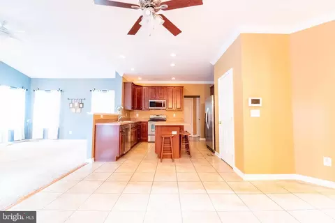 8118 A Elizabeth Rd, Pasadena, MD 21122 photo 8