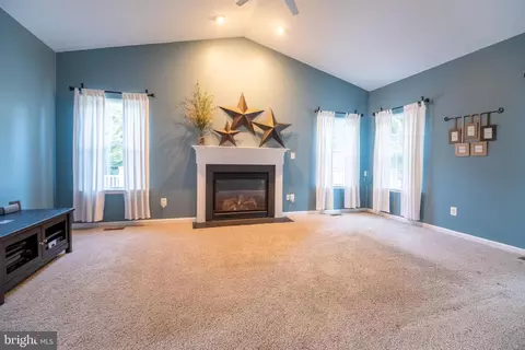 8118 A Elizabeth Rd, Pasadena, MD 21122 photo 10