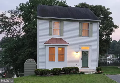 895 S Shore Dr, Glen Burnie, MD 21060