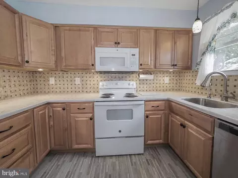 765 201st St, Pasadena, MD 21122 photo 5