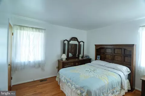 7516 Lemon Tree Ct, Hanover, MD 21076 photo 14