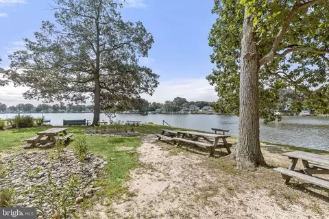 7884 W Riverside Dr, Pasadena, MD 21122 photo 34
