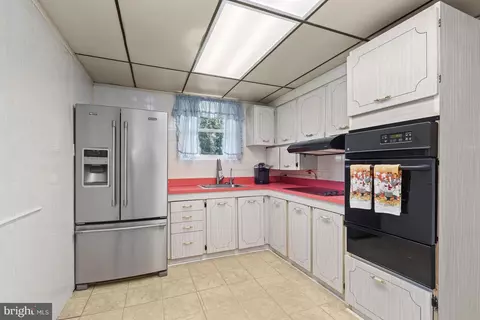 7884 W Riverside Dr, Pasadena, MD 21122 photo 11