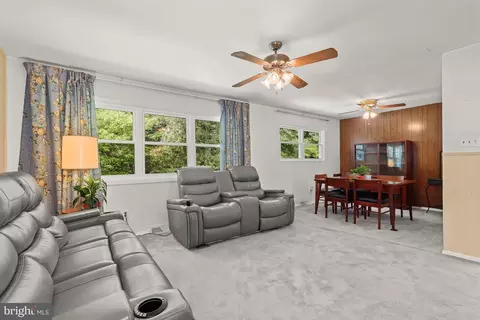 7884 W Riverside Dr, Pasadena, MD 21122 photo 9