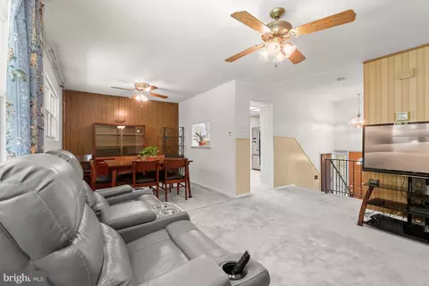 7884 W Riverside Dr, Pasadena, MD 21122 photo 8