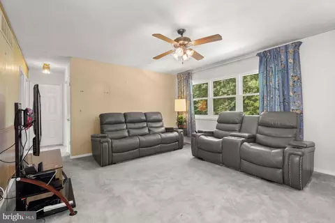 7884 W Riverside Dr, Pasadena, MD 21122 photo 6