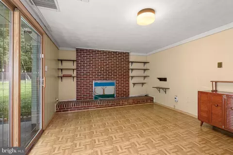 7884 W Riverside Dr, Pasadena, MD 21122 photo 22