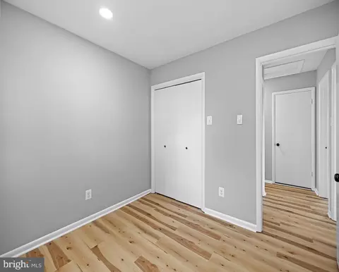 8464 Kenton Rd, Pasadena, MD 21122 photo 27