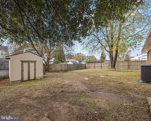 8464 Kenton Rd, Pasadena, MD 21122 photo 44