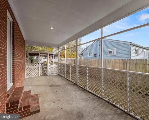 8464 Kenton Rd, Pasadena, MD 21122 photo 8