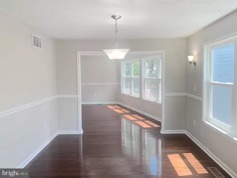8207 Wapati Ct, Pasadena, MD 21122 photo 6