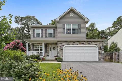 631 Severn Rd, Severna Park, MD 21146
