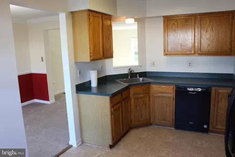 313 Merrymount Ct, Pasadena, MD 21122 photo 7