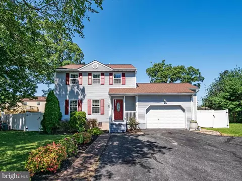 122 Range Rd, Glen Burnie, MD 21061