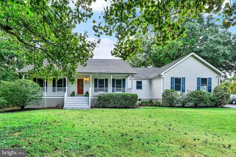 140 Old Solomons Island Rd, Lothian, MD 20711