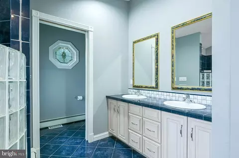8146 Forest Glen Dr, Pasadena, MD 21122 photo 28