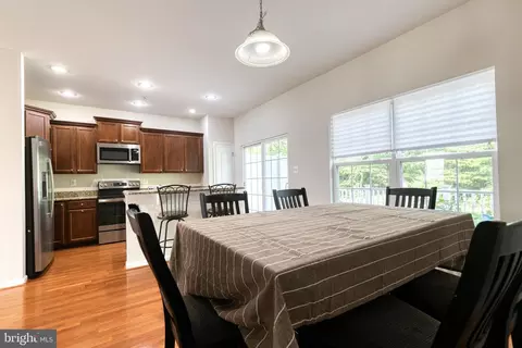 8449 Winding Trl, Laurel, MD 20724 photo 12