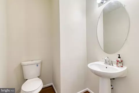 8449 Winding Trl, Laurel, MD 20724 photo 6