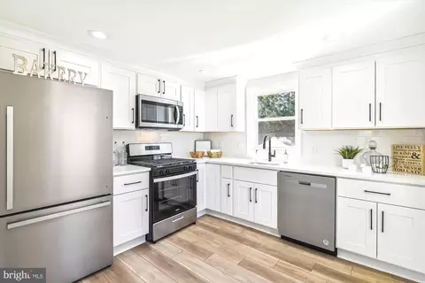 5614 Liberty Ter, Brooklyn, MD 21225