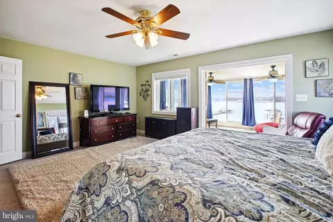 3714 Bay Dr, Edgewater, MD 21037 photo 14