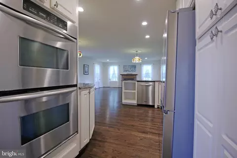 5806 Olson Rd, Brooklyn, MD 21225 photo 3