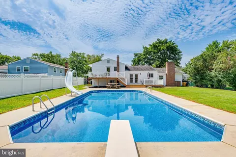 3021 Marlin Dr, Riva, MD 21140